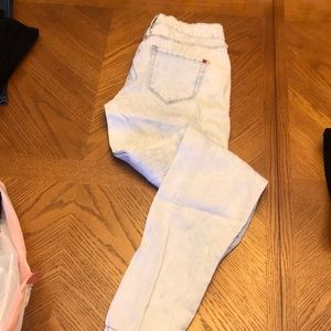 Light wash jeans